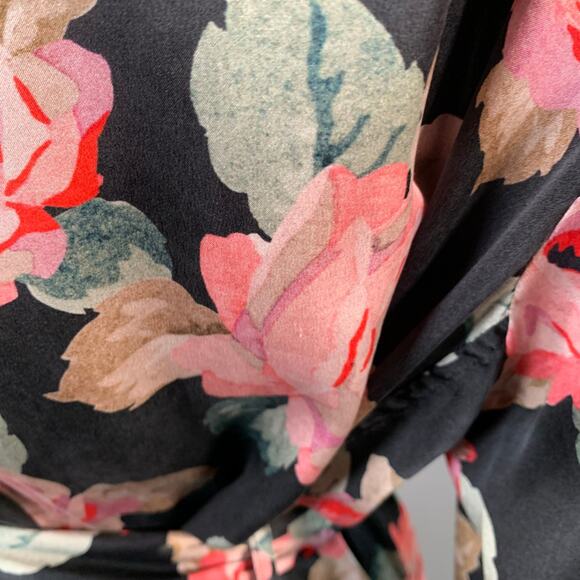 R13 Size XS Black Multi Color Silk Floral Shawl Collar Smoking Robe - Picture 6 of 10